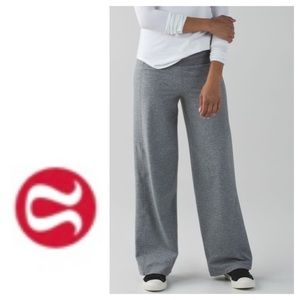 ➡️LuLuLemon Still Pantthe Pant in Gray Size 8